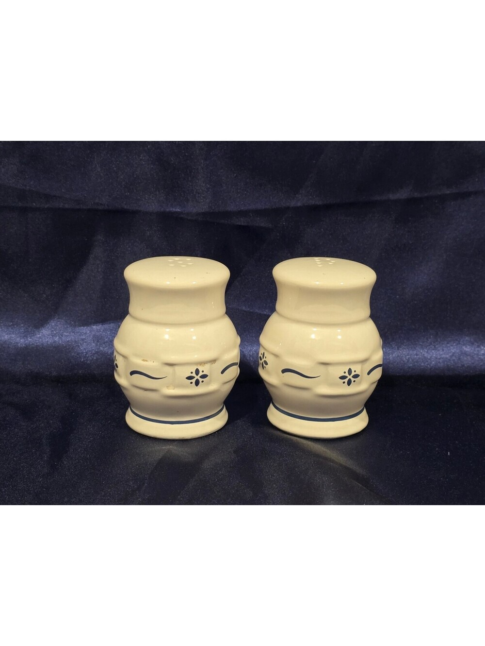 Vtg Longaberger Pottery Woven Traditions Salt & Pepper Shakers Classic Blue
